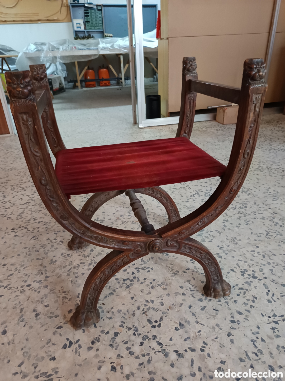 Antig&uuml;edades: Silla jamuga Castellana en tijera de madera. Espa&ntilde;a (circa S.XIX)