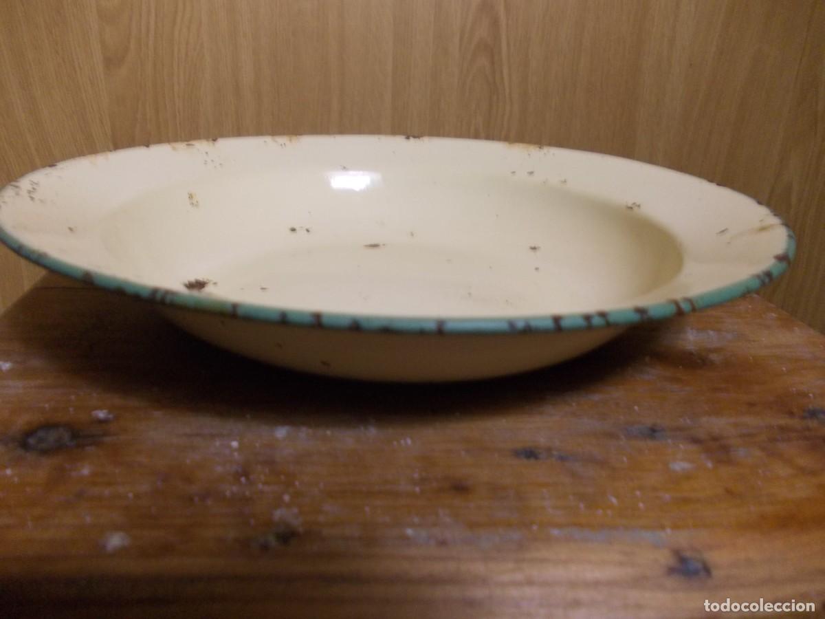 Antig&uuml;edades: Plato esmaltado vintage 22 cm menaje antiguo vajilla r&uacute;stico decoraci&oacute;n retro