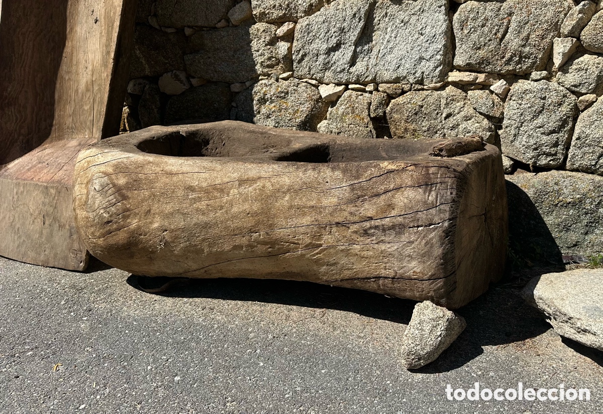 Antig&uuml;edades: Comedero de animales antiguo - Foto 1