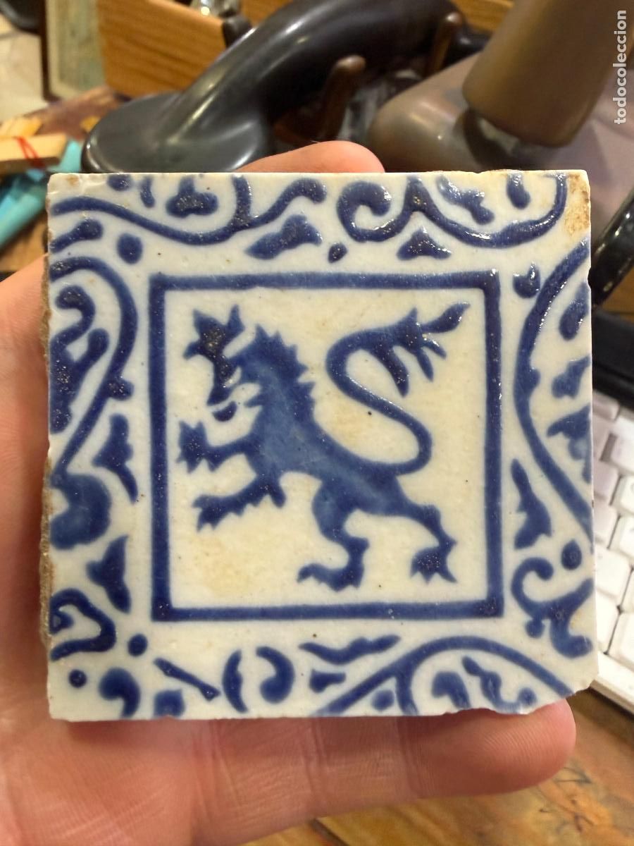 Antig&uuml;edades: ANTIGUO AZULEJO ALAMBRILLA - MEDIDA 7X7 CM