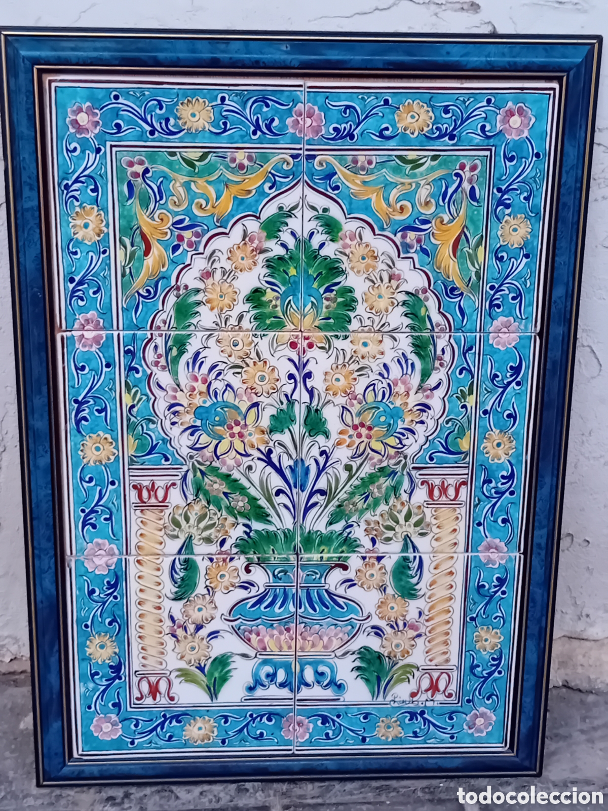 Antig&uuml;edades: PRECIOSO AZULEJO FIRMADO Y PINTADO A MANO CON MOTIVOS FLORALES TIPO JARRON MEDIDAS 50X35
