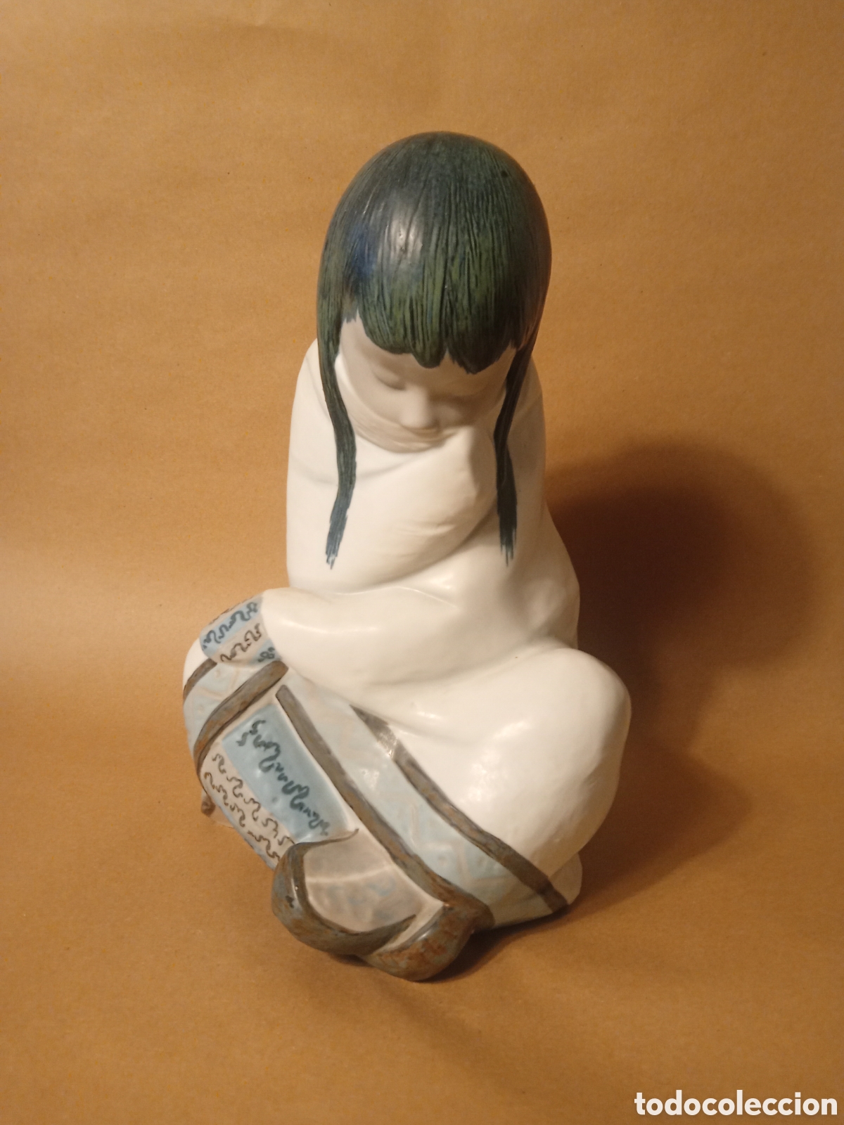 Antig&uuml;edades: Porcelana Lladr&oacute; Ni&ntilde;a esquimal gres