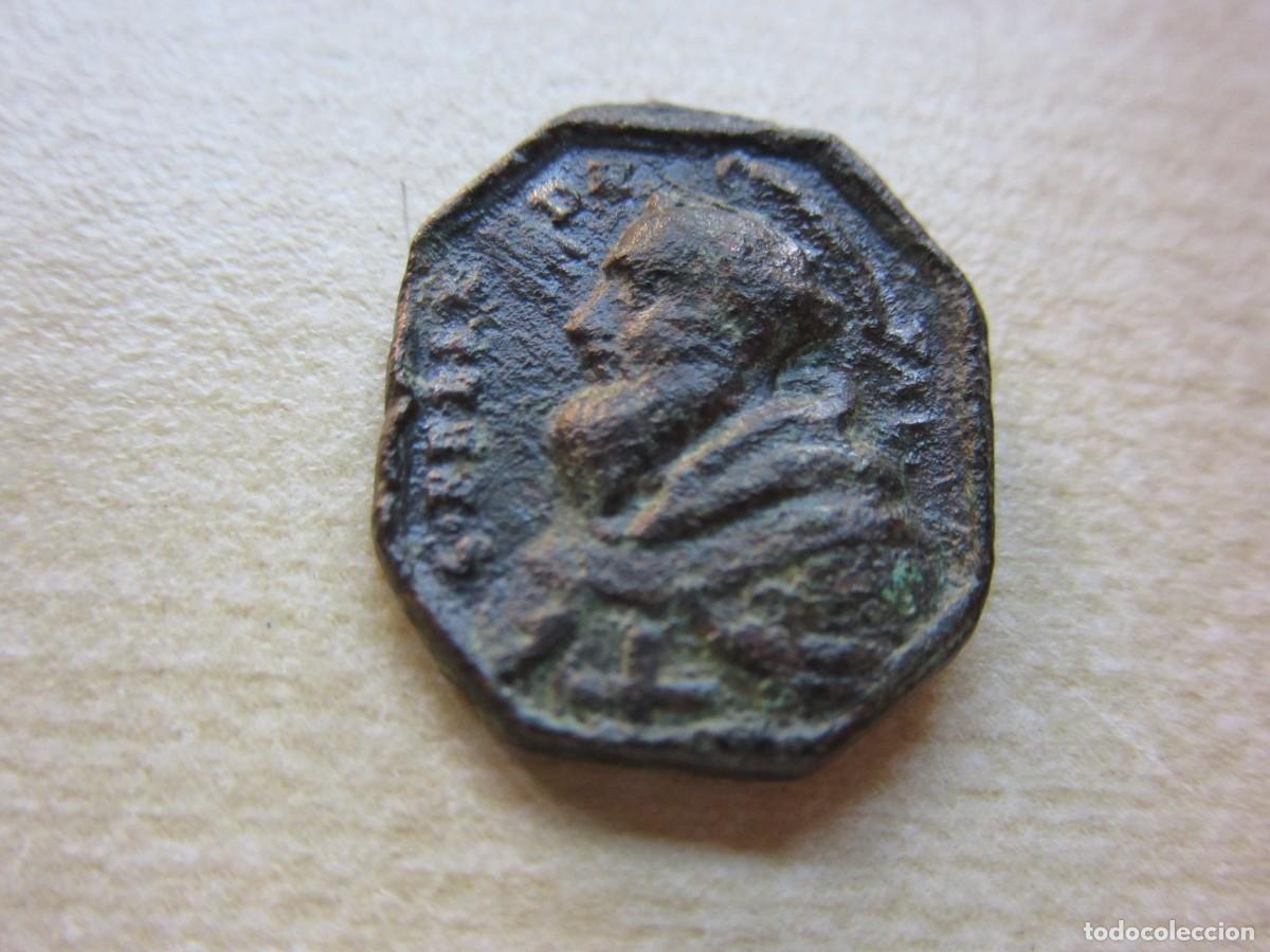 Antig&uuml;edades: Medalla de San Juan de la Mata Y San F&eacute;lix de Valois Fundadores Orden Trinitaria S XVIII M 1,8 x 1,5