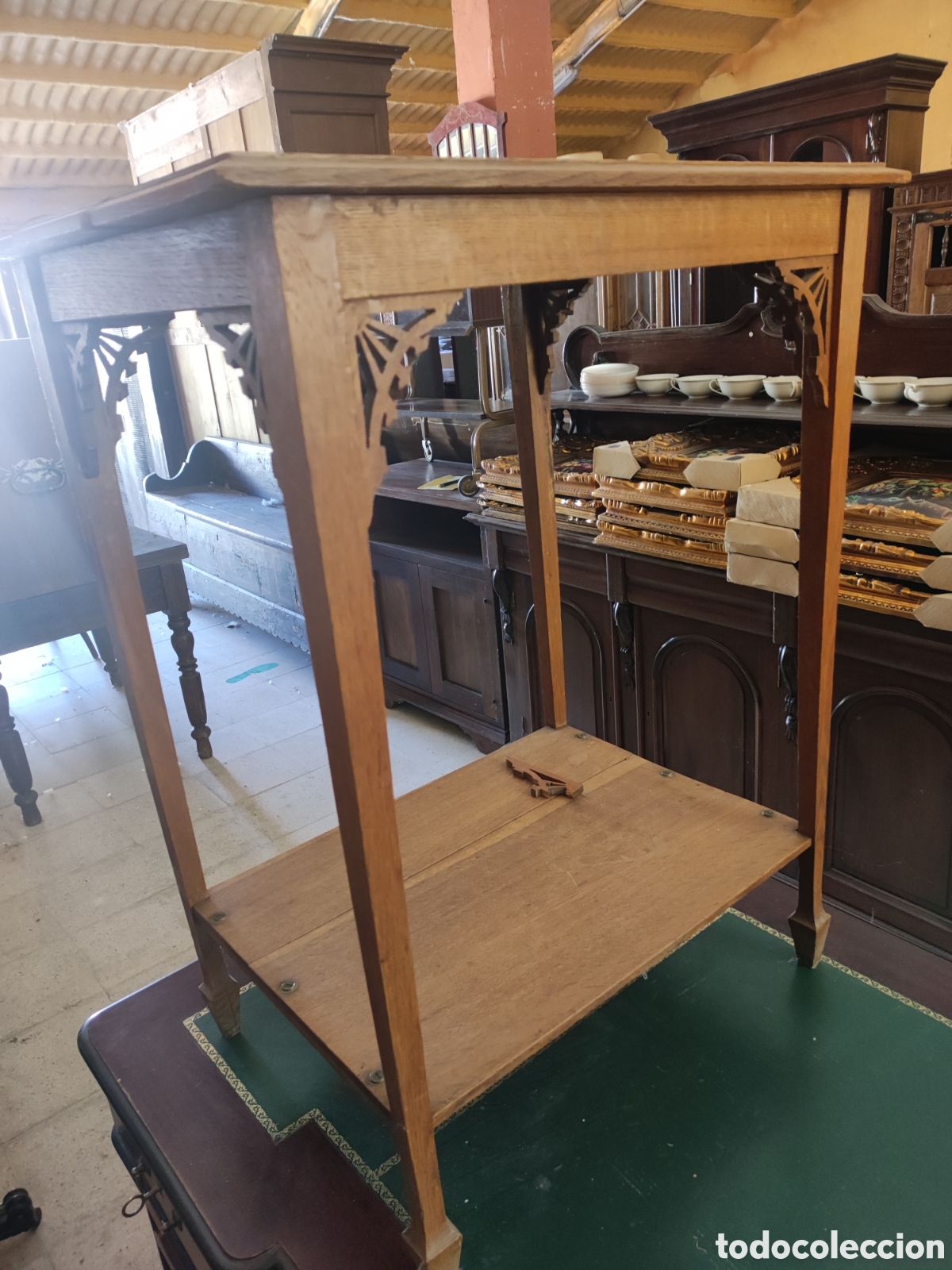Antig&uuml;edades: Mesa auxiliar de roble - Foto 4