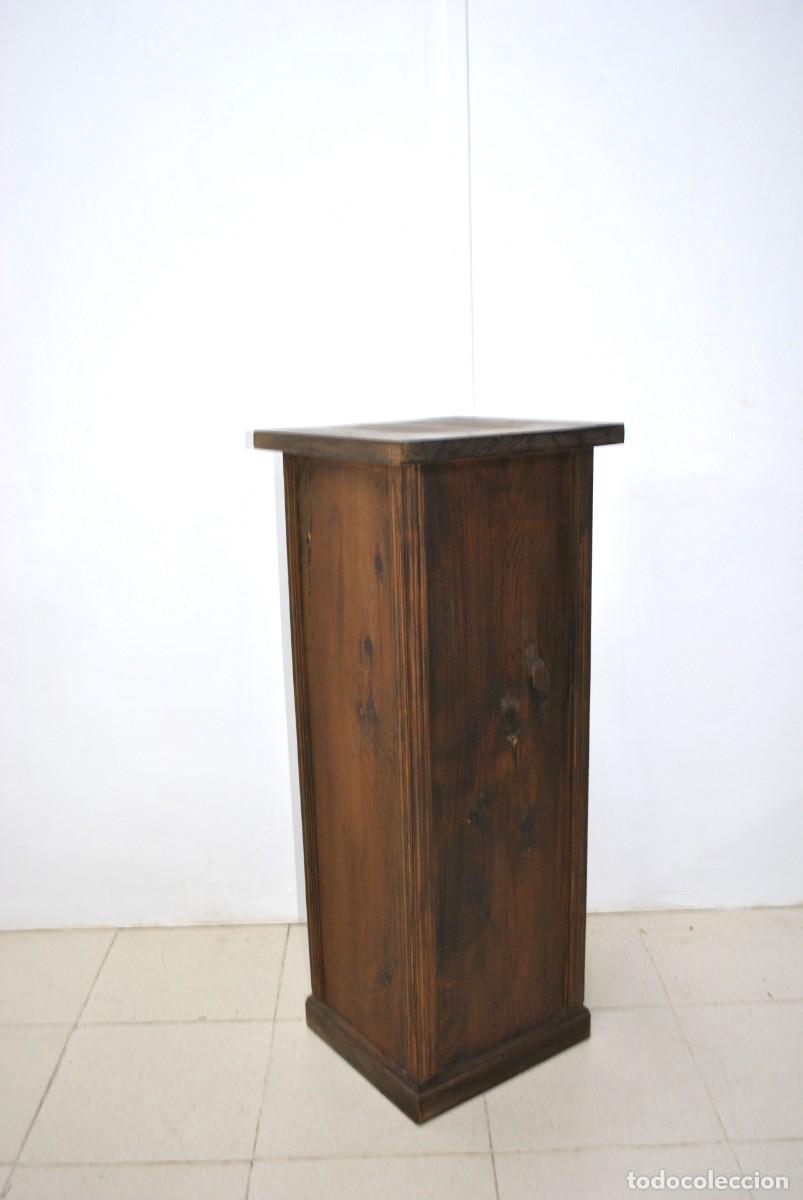 Antig&uuml;edades: COLUMNA O PEDESTAL DE MADERA - Foto 1