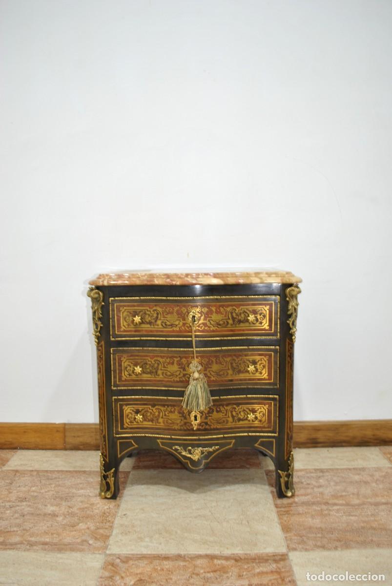 Antig&uuml;edades: MESITA O C&Oacute;MODA NAPOLE&Oacute;N III - Foto 1