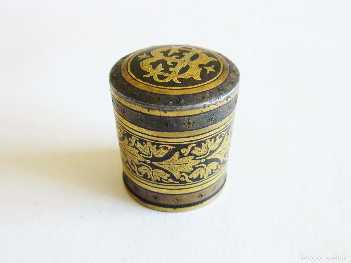 Antig&uuml;edades: EMPU&Ntilde;ADURA DE BAST&Oacute;N. TOLEDO. ARTE DAMASQUINADO