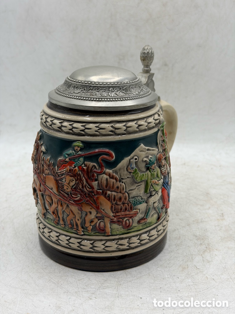 Antig&uuml;edades: Antigua Jarra con Relieves - Foto 2