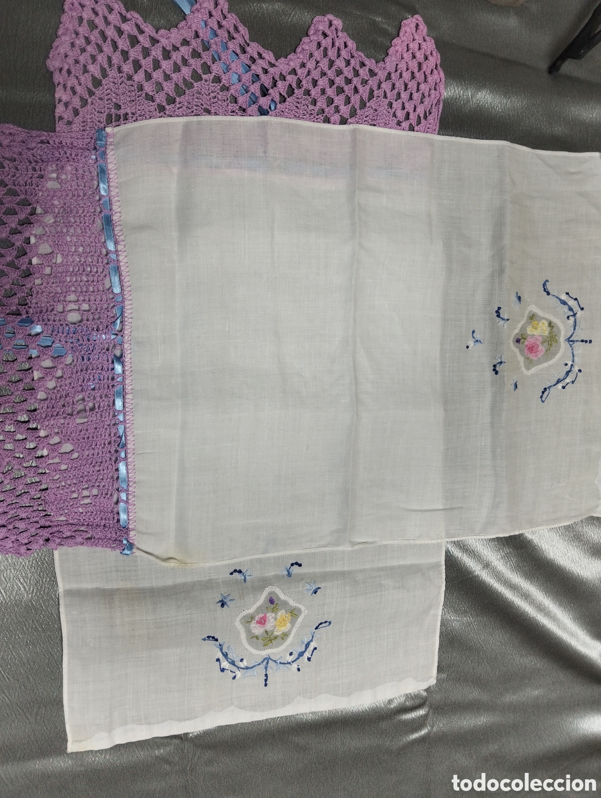 Antig&uuml;edades: 2 toallas lavabo hechas a mano hilo y ganchillo