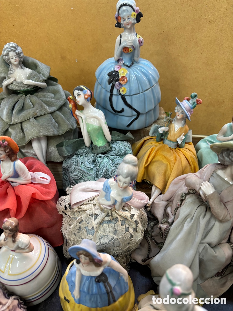 Antig&uuml;edades: Lote de mu&ntilde;ecas polvera &ldquo;art dec&oacute;&rdquo; - Foto 4
