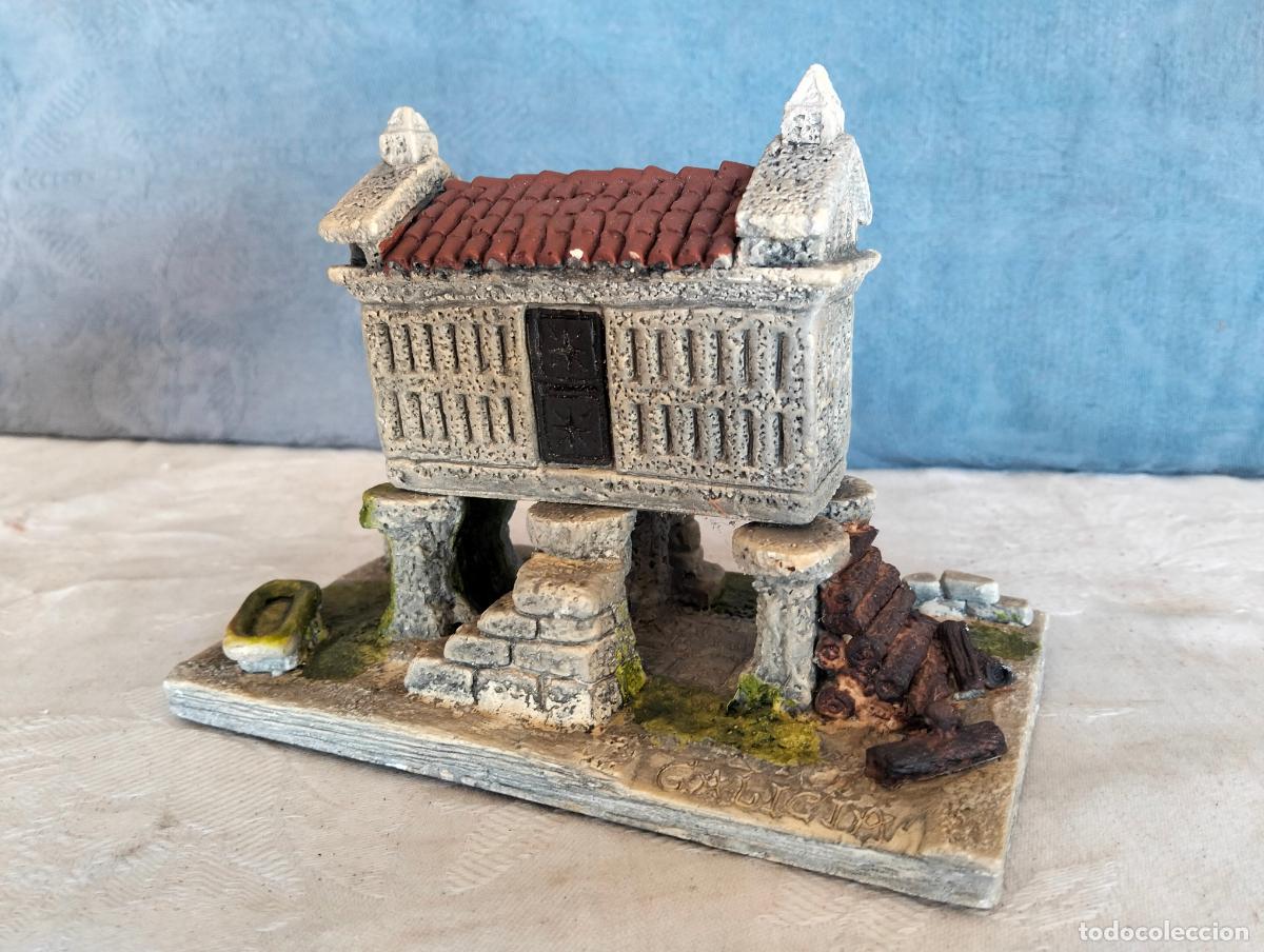 Antiguidades: Figura escultura de horreo gallego casa casita rural para paja Galicia