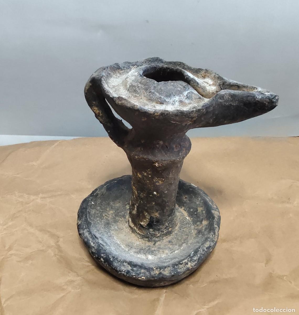 Antiques: L&aacute;mpara/lucerna de aceite &aacute;rabe, s.XVI/XVII