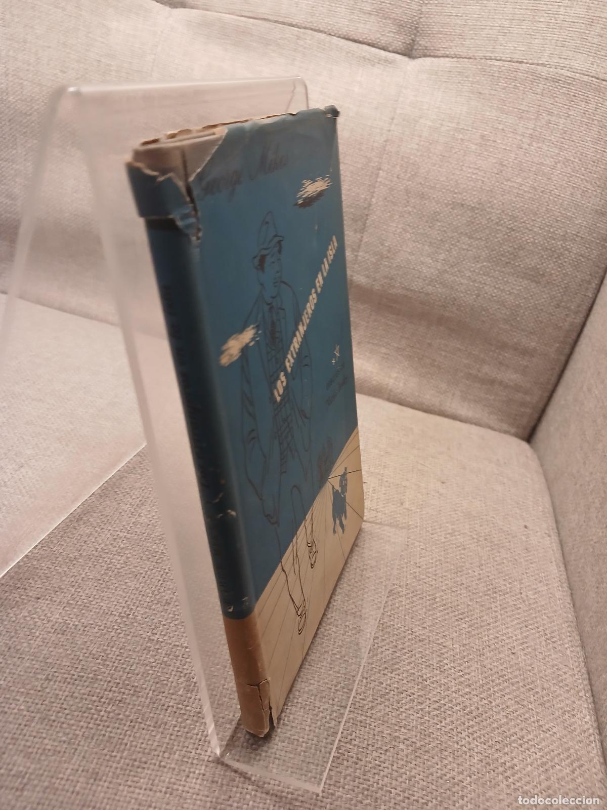 Antiques: Los extranjeros en la isla - George Mikes