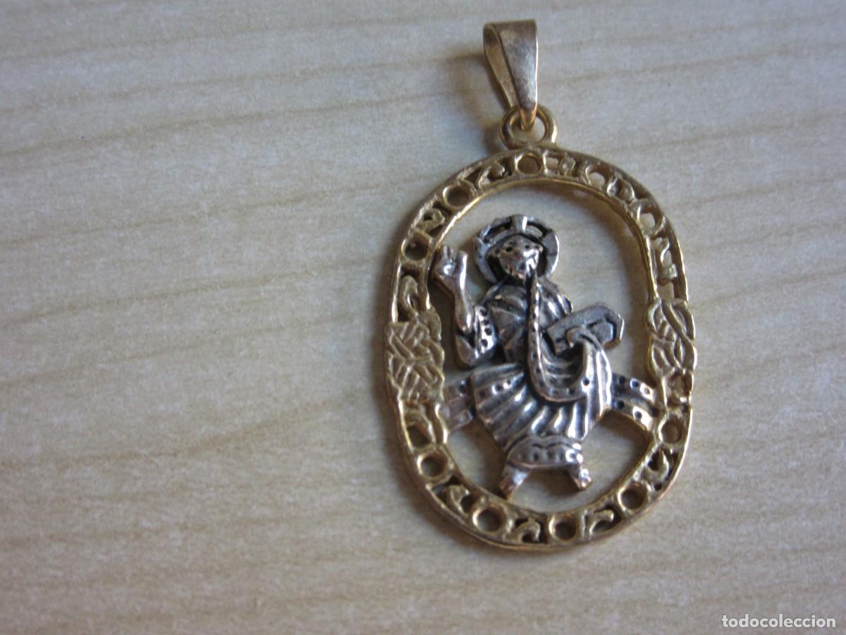 Antiguidades: Curiosa medalla de Santiago de Compostela Con marcas en enganche Medidas3,6 x 2,3 cm