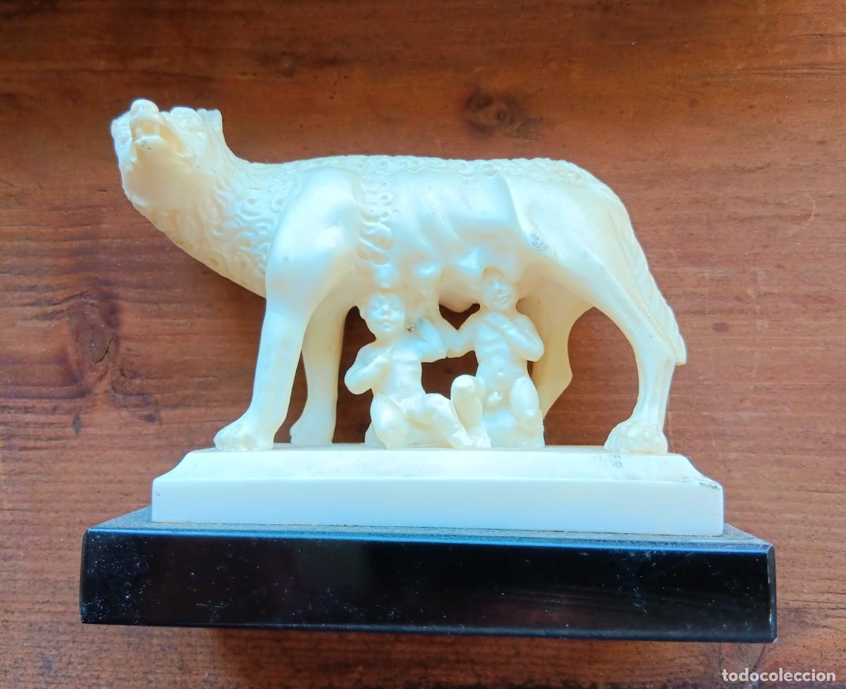 Antig&uuml;edades: ANTIGUO RECUERDO DE ROMA. VINTAGE. MEDIDAS PEANA: 11,5 X 5. ALTURA: 10. VER FOTOS.