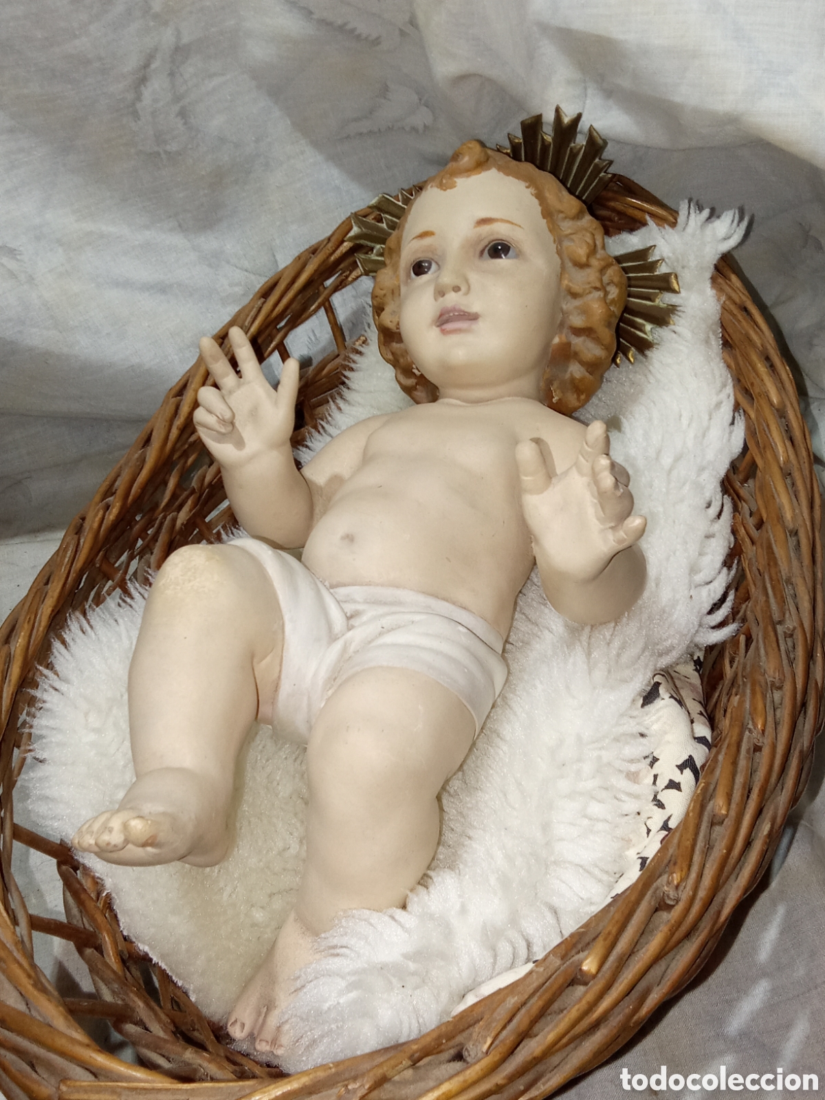 Antig&uuml;edades: PRECIOSA FIGURA DE NI&Ntilde;O JES&Uacute;S EN OLOT CON CESTA 30 CENTIMETROS SIN ROTURAS OJOS CRISTAL