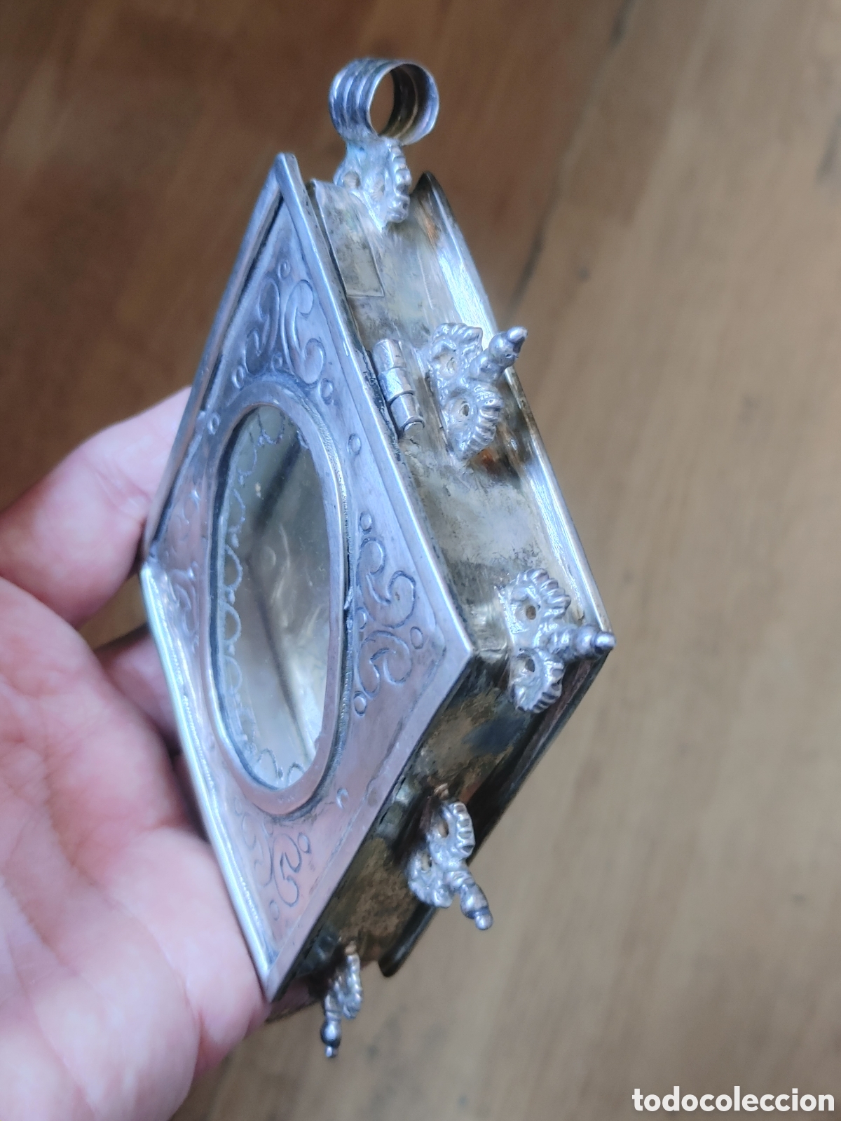 Antig&uuml;edades: Relicario en plata con cristal. - Foto 7