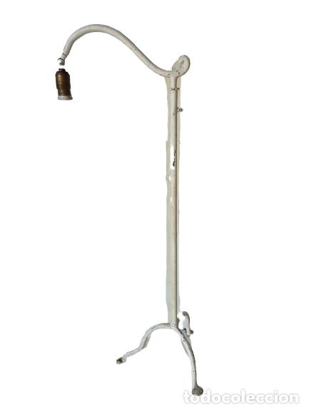 Antig&uuml;edades: L&aacute;mpara de Pie - Forja Pintada Blanca - Vintage - A&ntilde;os 70