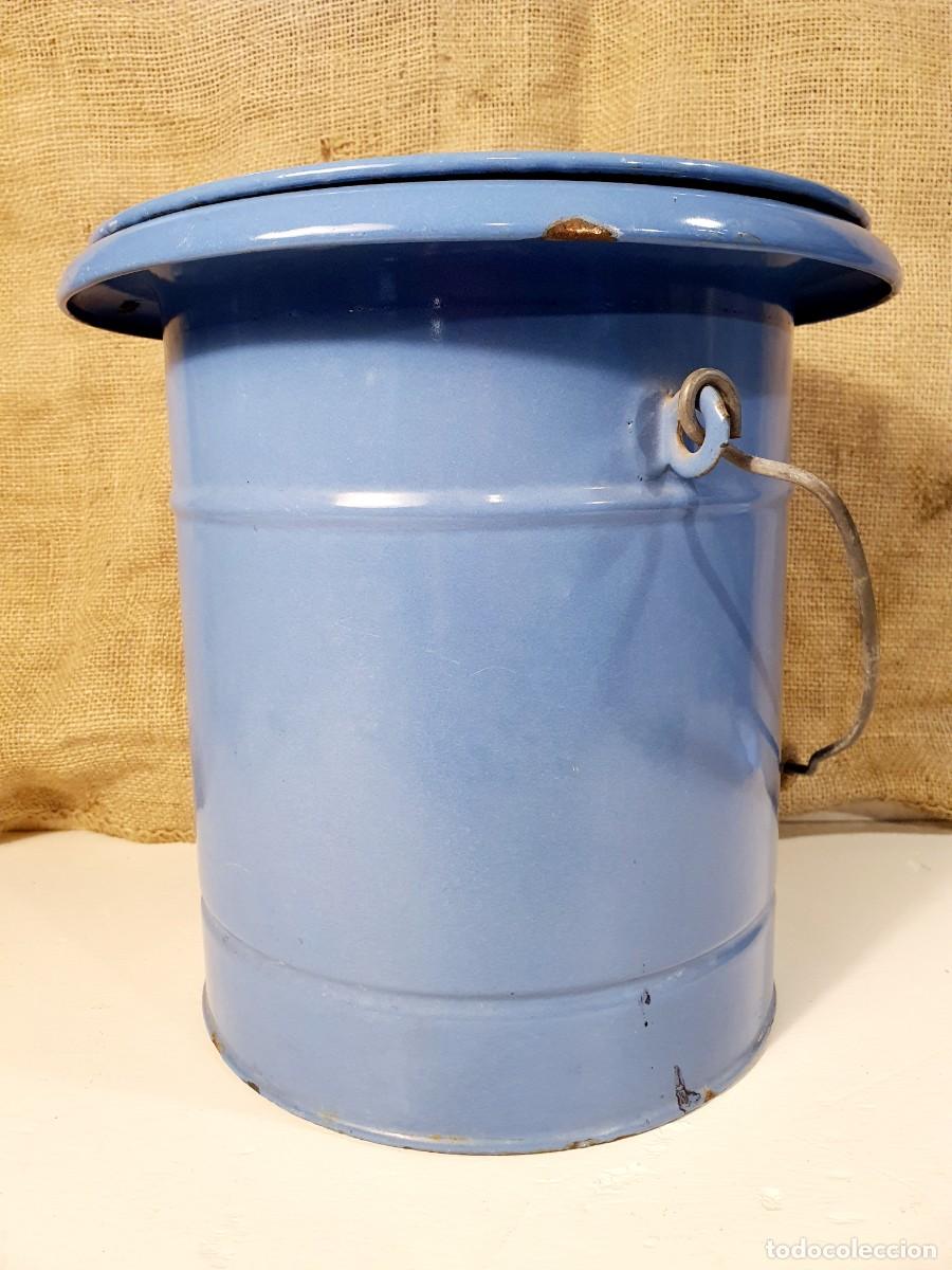 Antig&uuml;edades: Antiguo cubo esmaltado. 1950. - Foto 3