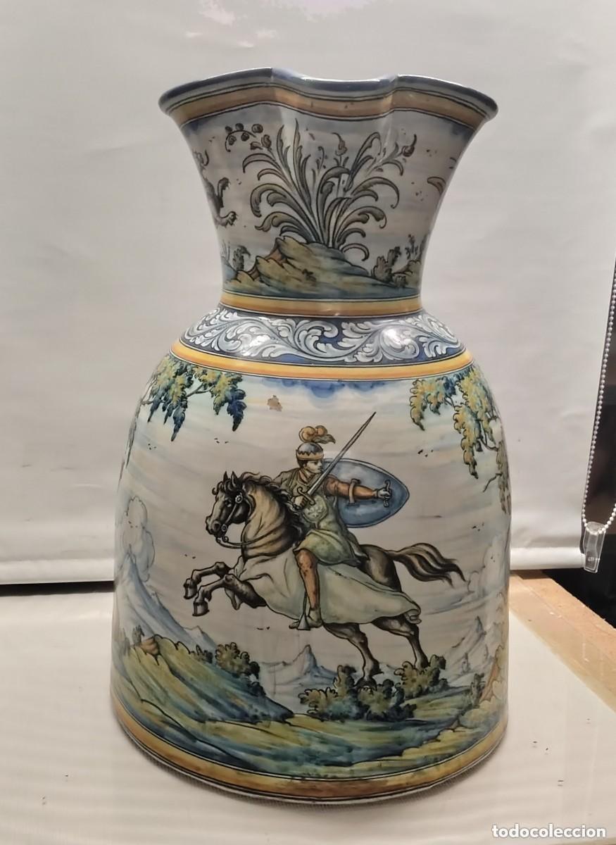 Oggetti Antichi: Gran jarr&oacute;n realizado en cer&aacute;mica de Talavera manufactura de Ruiz de Luna.Altura 50 cm