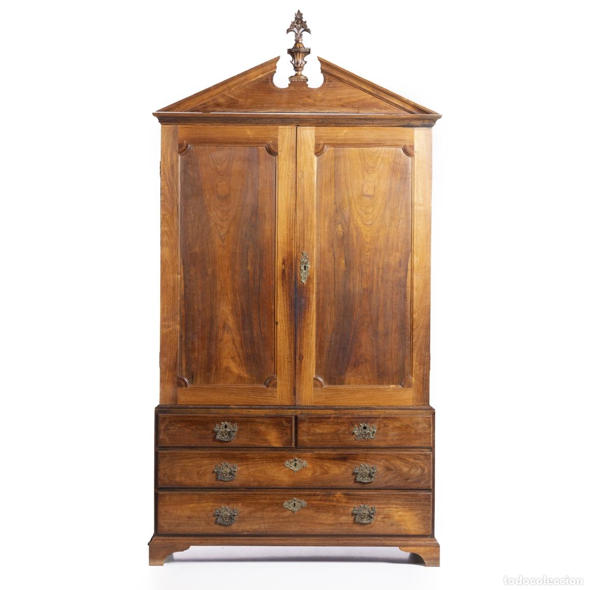 Antiguidades: Armario D. Mar&iacute;a