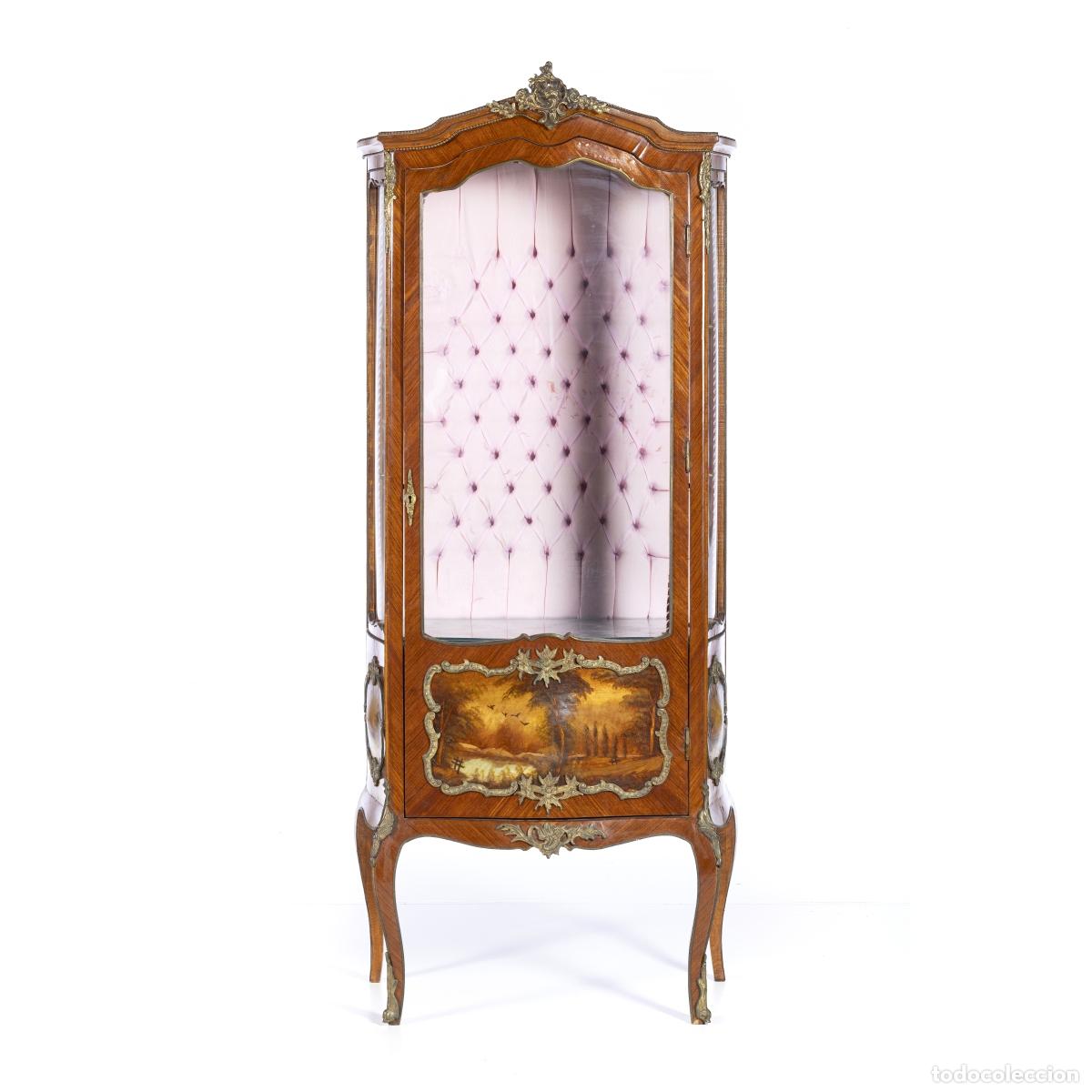 Antig&uuml;edades: Escaparate estilo Luis XV