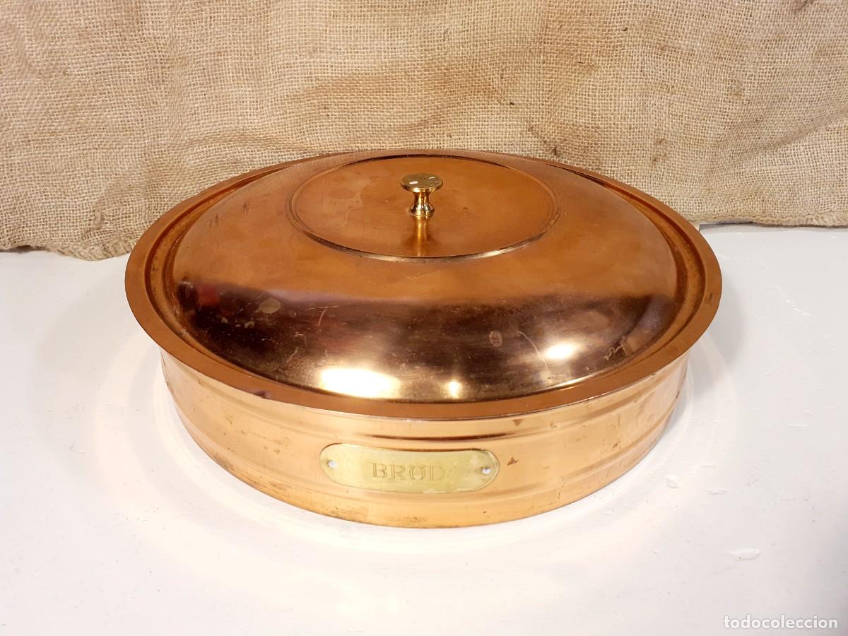 Antig&uuml;edades: Antigua panera sueca de cobre. - Foto 1