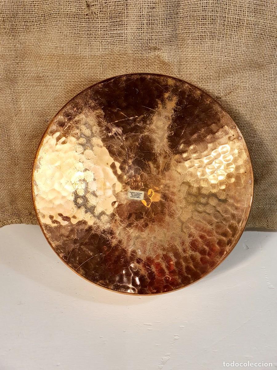 Antig&uuml;edades: Antigua panera sueca de cobre. - Foto 5