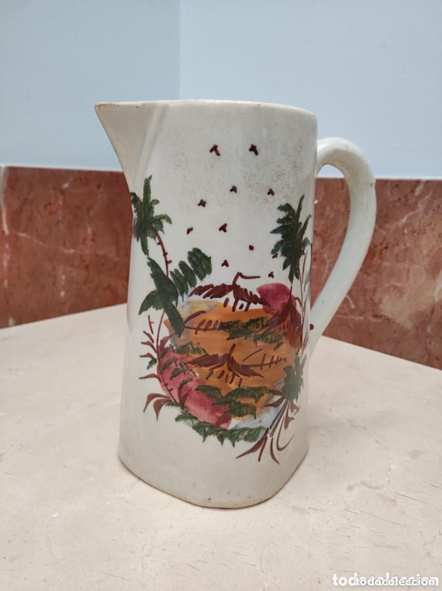 Antig&uuml;edades: Muy bonita jarra ceramica de Manises finales siglo XIX principios XX marcada n&deg; 2 Valencia