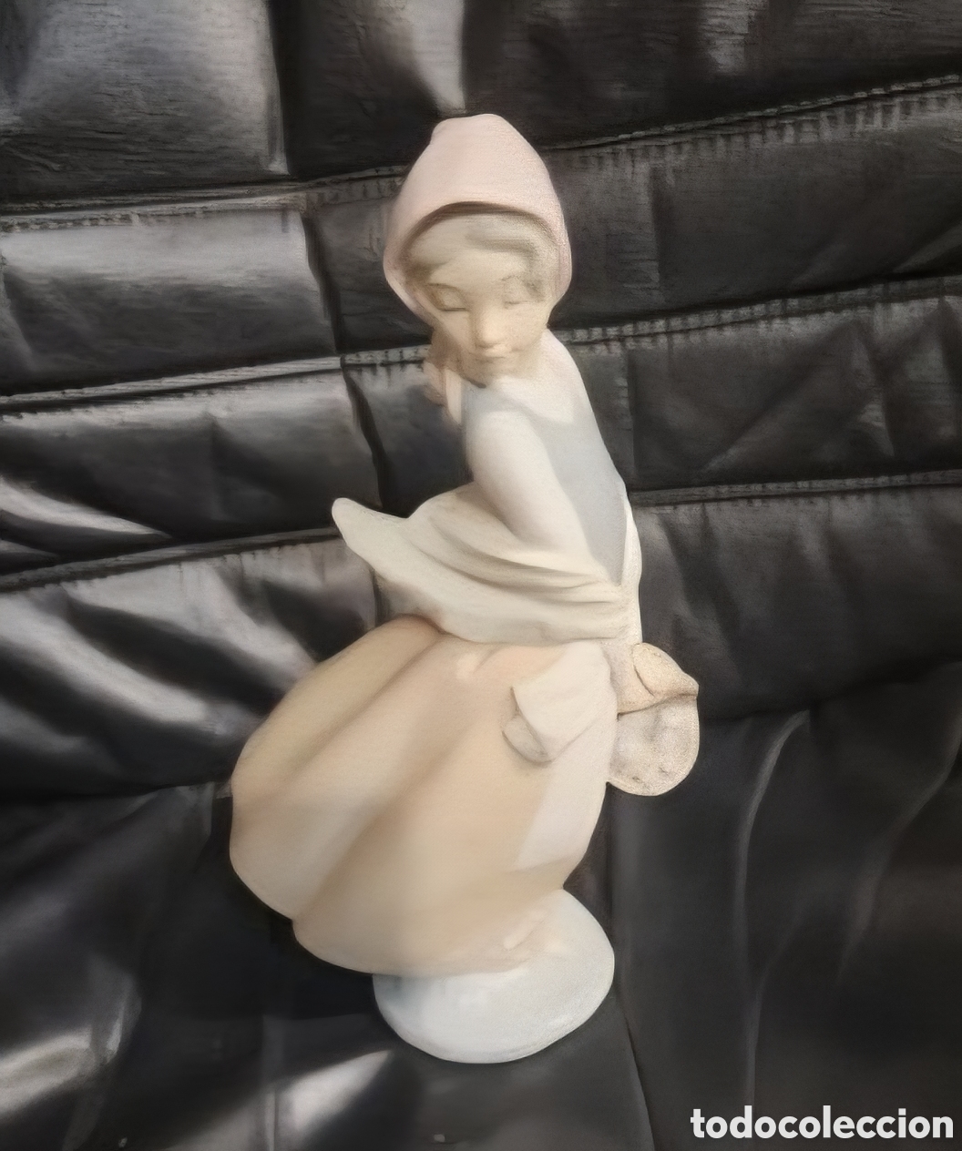 Antiguidades: Figura NAO de LLADR&Oacute;. porcelana mujer campesina
