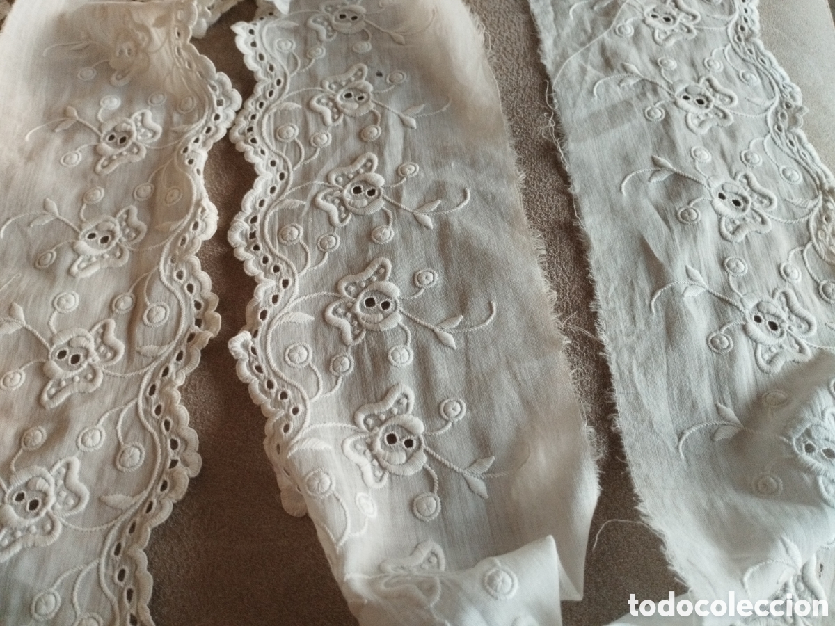 Antig&uuml;edades: *1,55M.BORDADO SUIZO MANUAL SOBRE BATISTA. (Rf:P-32/*)
