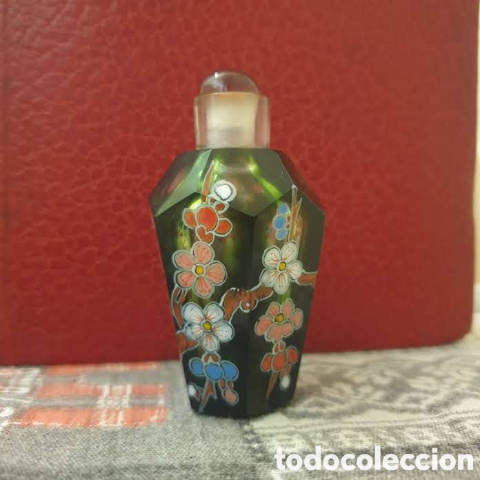Antig&uuml;edades: Botella de rap&eacute; de cristal - Foto 1