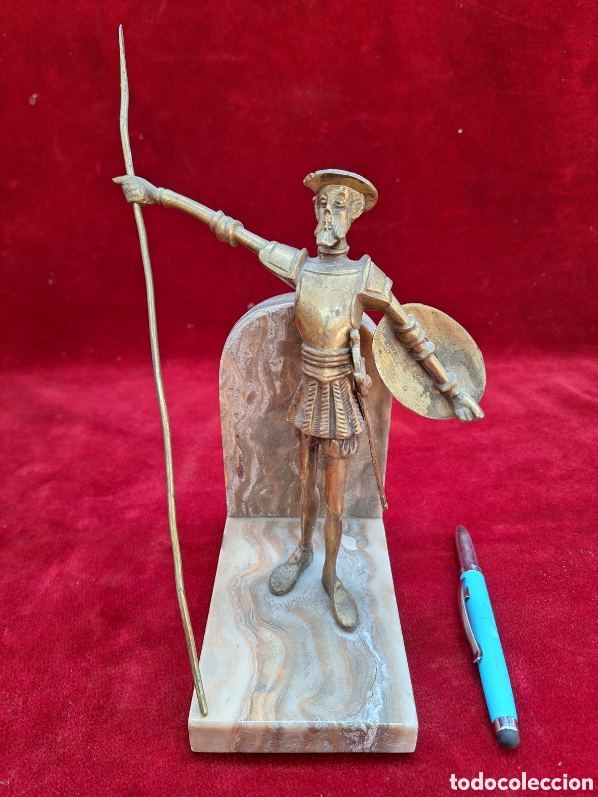 Antig&uuml;edades: Antiguo sujetalibros, escultura Don Quijote de la Mancha, de bronce! Base marmol.