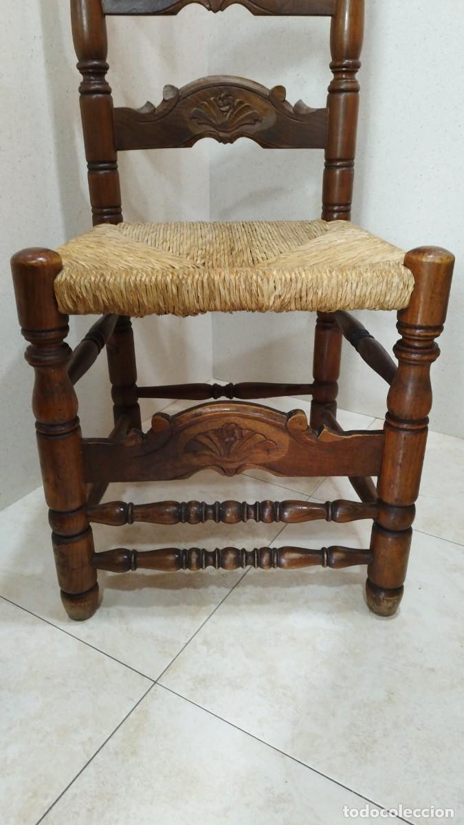 Antig&uuml;edades: Silla de madera y mimbre - Foto 1