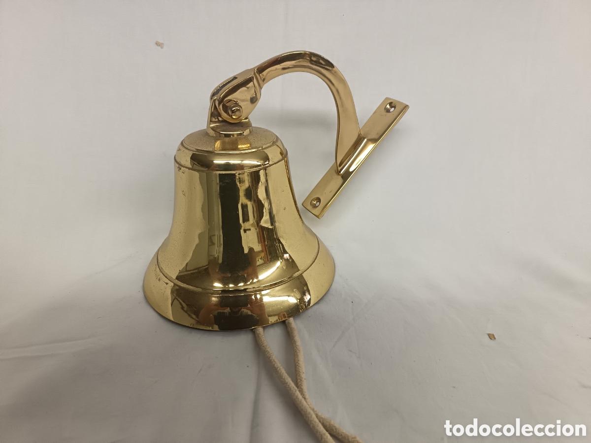 Antiquit&auml;ten: CAMPANA DE PARED DE LAT&Oacute;N DORADO,