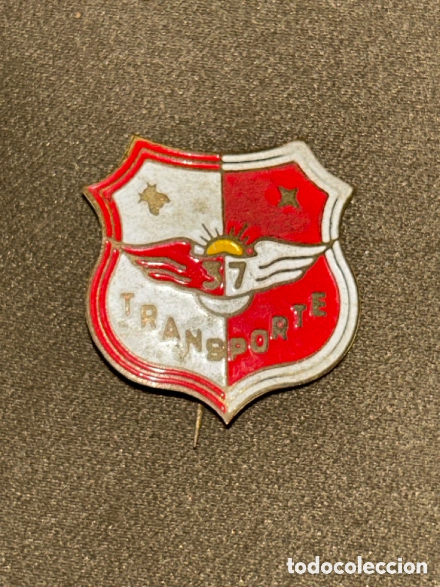 Antig&uuml;edades: INSIGNIA DE ALFILER ESMALTADA MILITAR ALA 37 EJ&Eacute;RCITO DE AIRE ESPA&Ntilde;OL 2&rsquo;8 CMx 2&rsquo;8 CM *VER FOTOS*