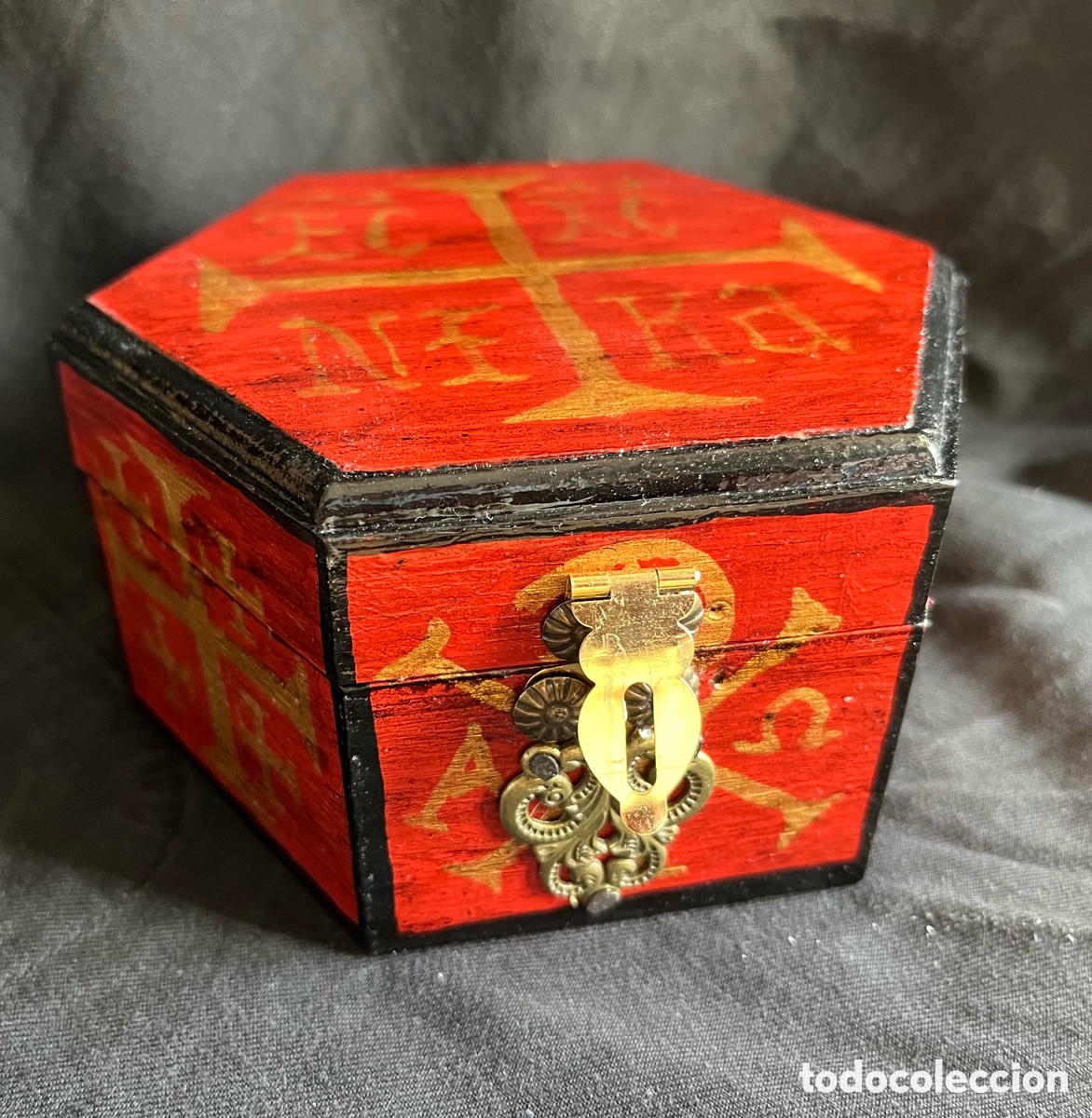 Antiques: Bonita caja hexagonal crism&oacute;n cruz Jerusal&eacute;n