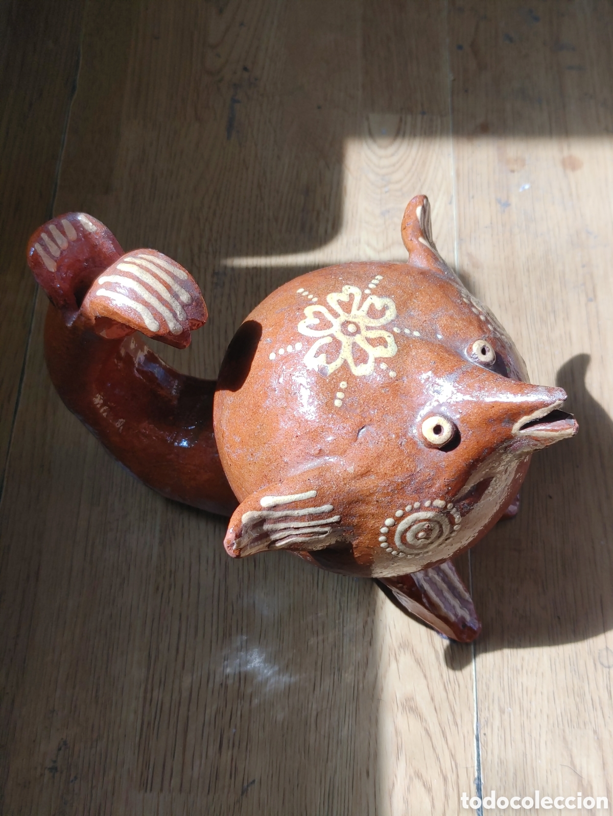 Antig&uuml;edades: Antiguo botijo en ceramica. Con forma de pez. - Foto 3