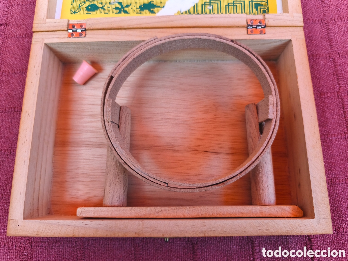 Antig&uuml;edades: CAJA ANTIGUA DE MADERA DE LABORES - Foto 9
