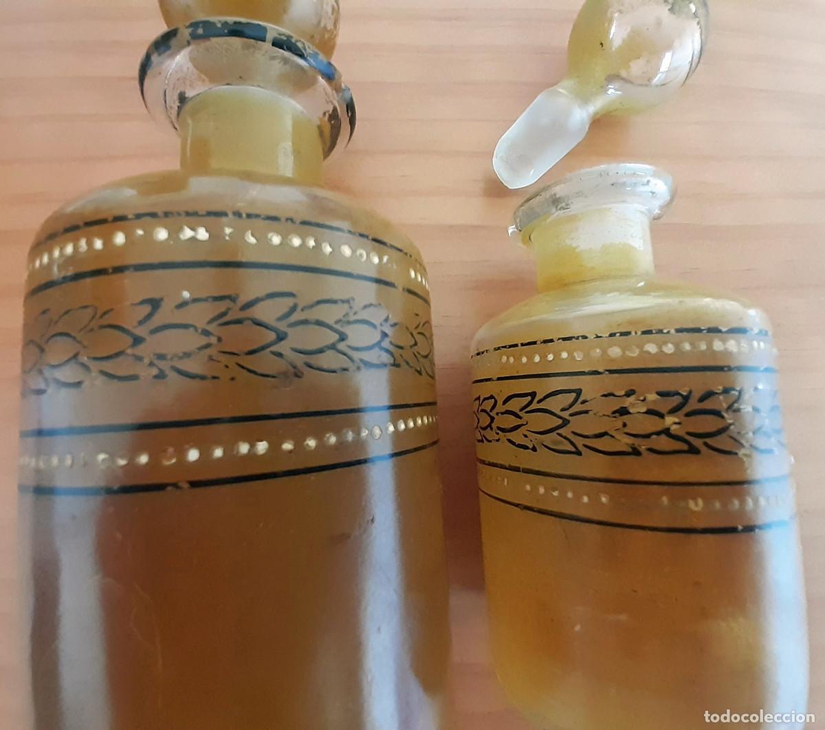 Antig&uuml;edades: DOS BOTELLITAS DE TOCADOR - Foto 3