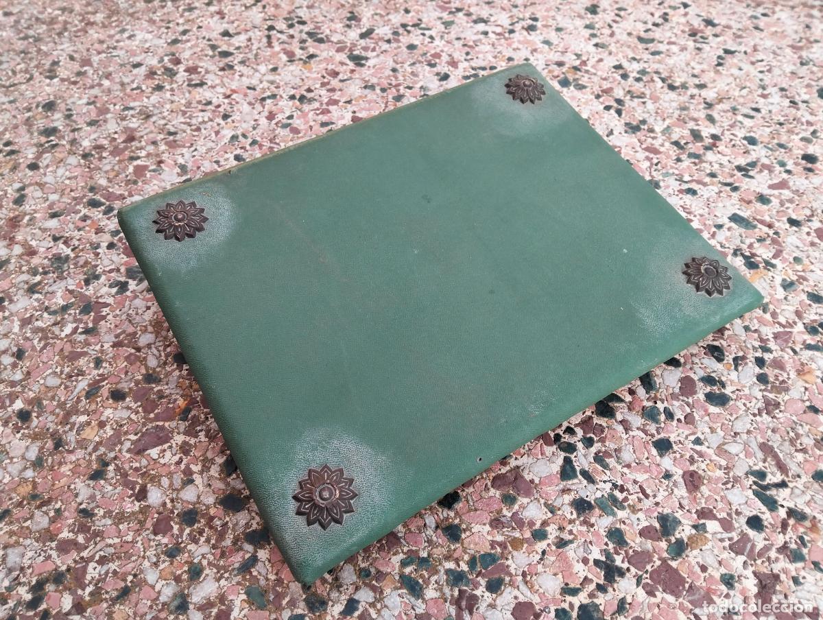 Antig&uuml;edades: Soporte reposa-pies antiguo verde tachuelas metal madera elevador para piano pianola &oacute;rgano iglesia