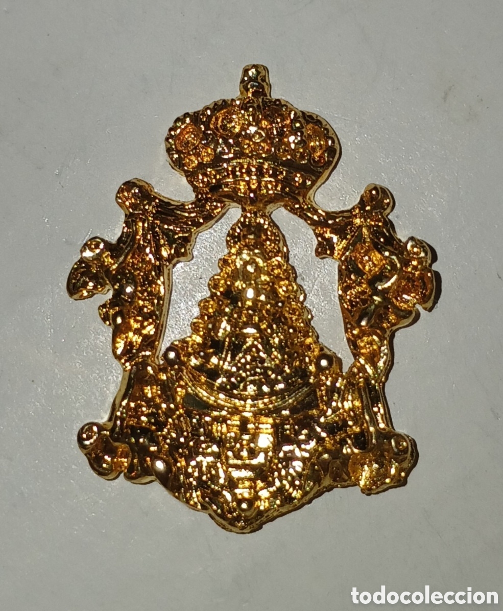 Antig&uuml;edades: INSIGNIA HERMANDAD ROCIO ALMONTE HUELVA BA&Ntilde;O ORO 22 KILATES LAMINADO. EL CORREO 1994