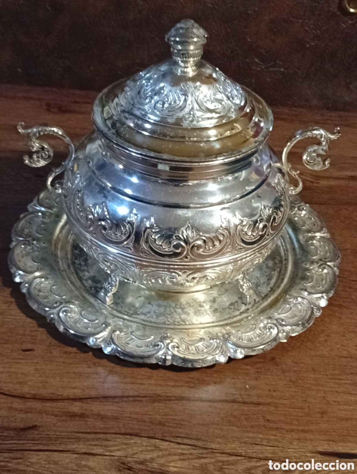 Antig&uuml;edades: preciosa sopera francesa con bandeja plateadas