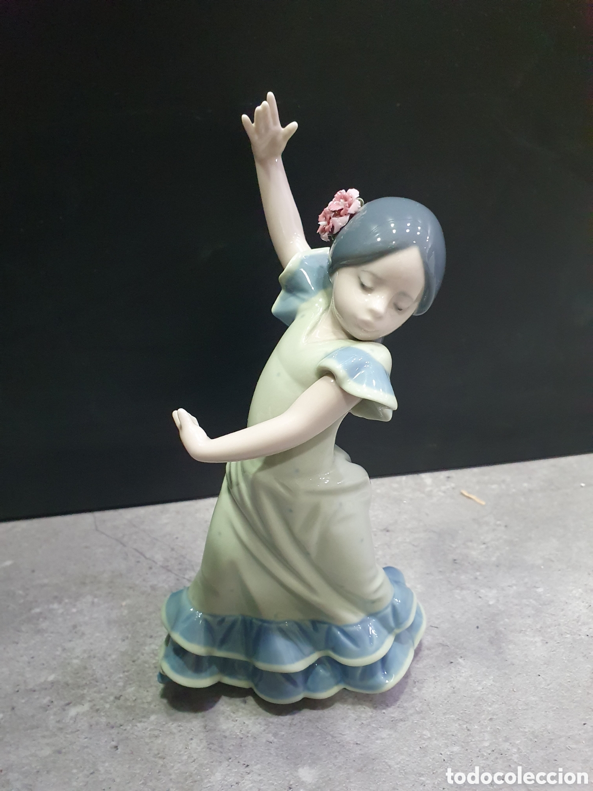 Antig&uuml;edades: SALIDA 0.01&euro;. Bailaora flamenca de Lladr&oacute;.