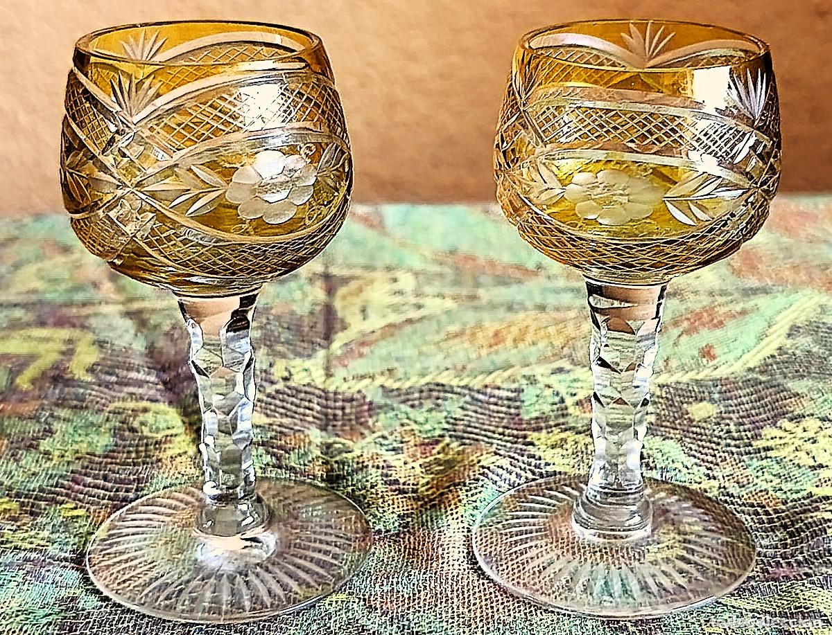 Antiques: Muy antiguas 2 peque&ntilde;as copas para Licor color Ambar