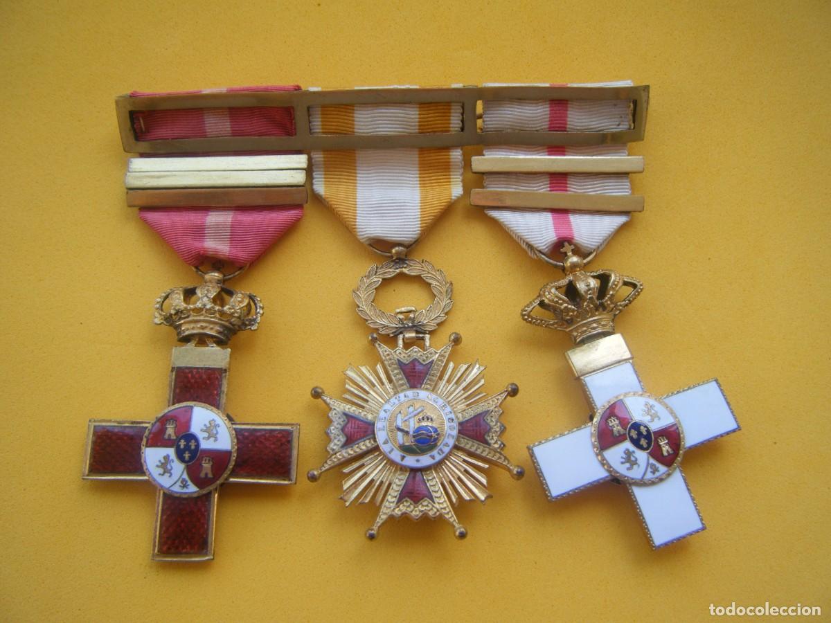 Antiquit&eacute;s: PASADOR CON TRES CONDECORACIONES MUY ANTIGUAS