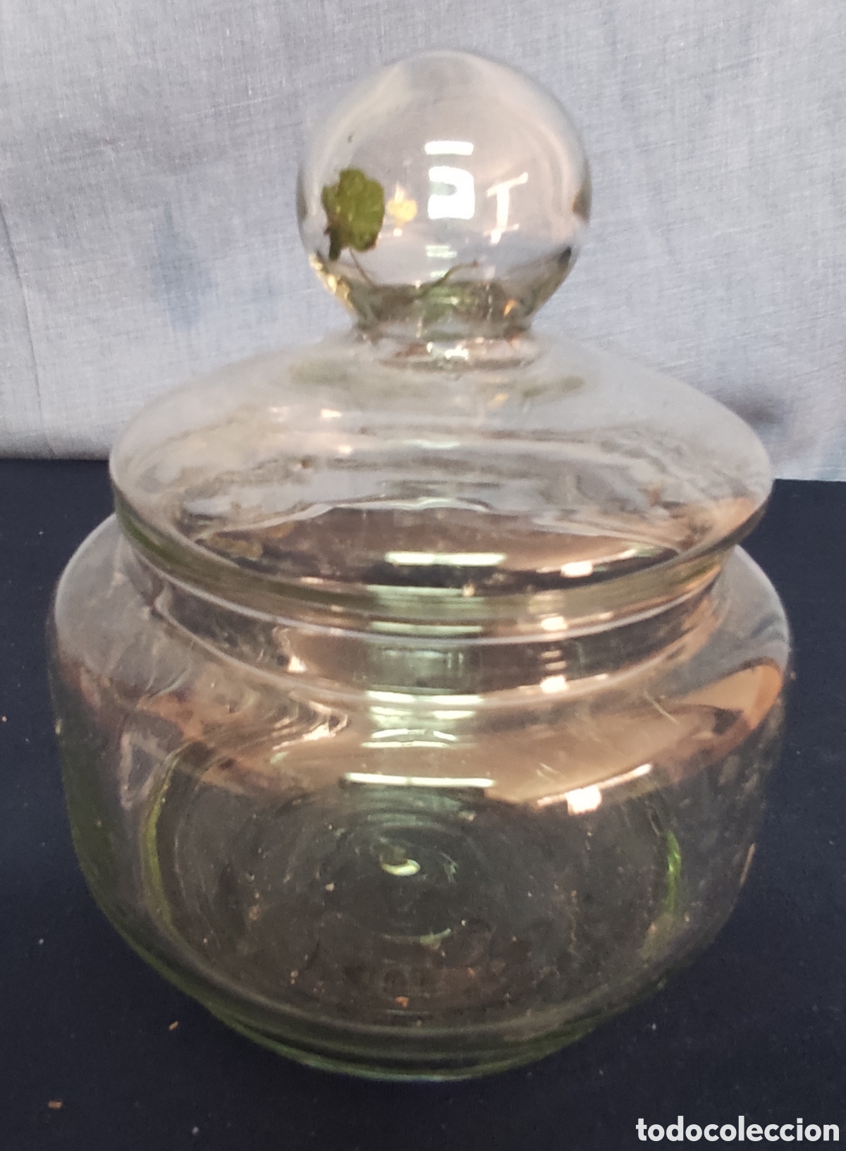 Antig&uuml;edades: Bombonera de cristal - Foto 1