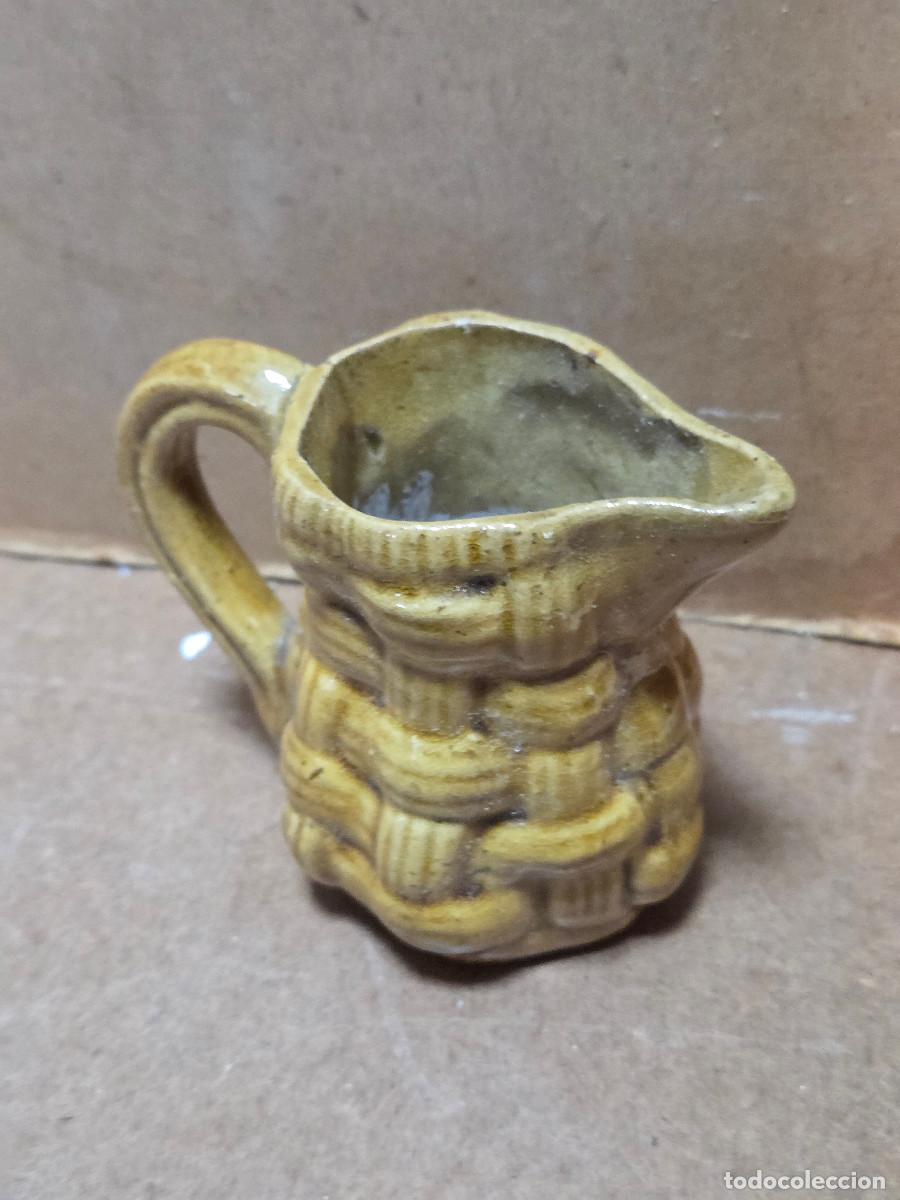 Antig&uuml;edades: mini jarra de ceramica - Foto 2