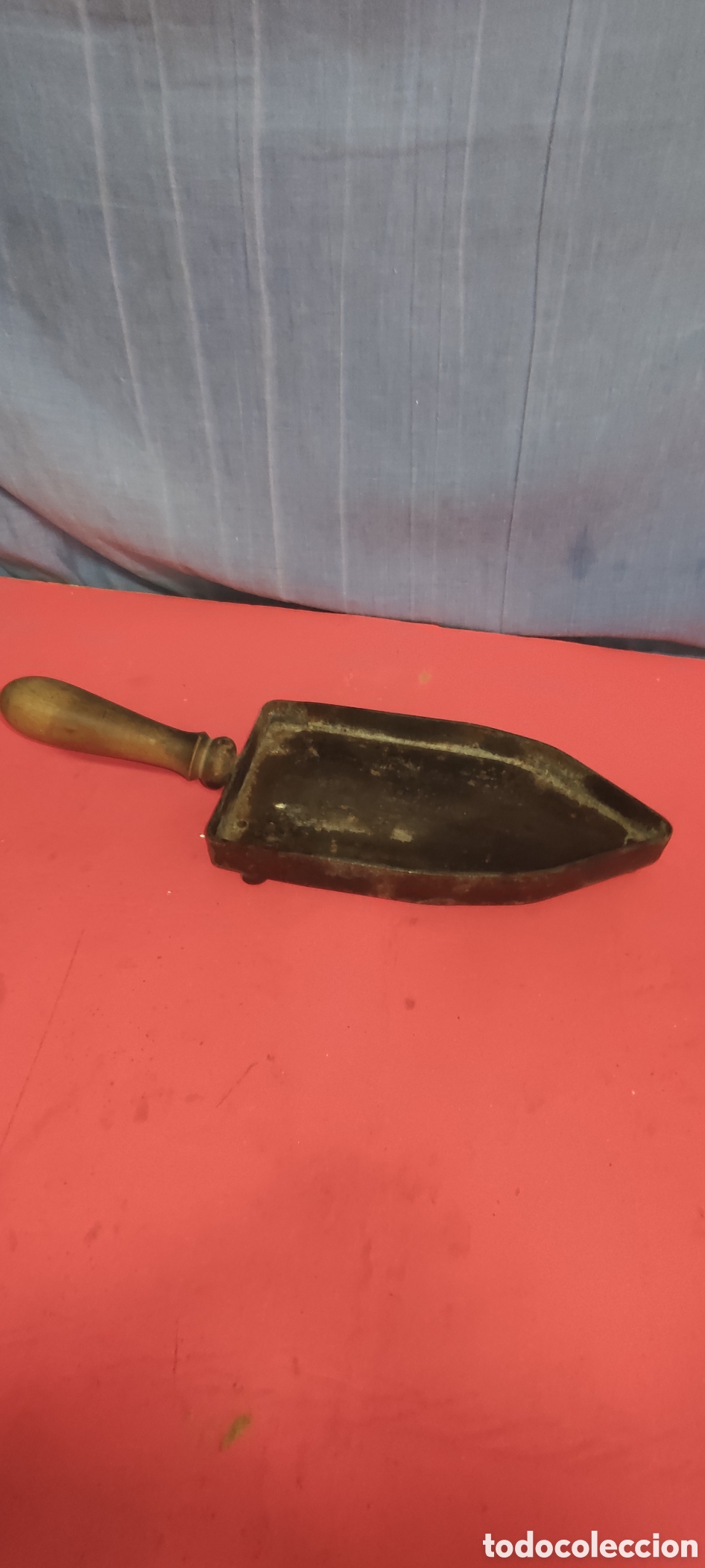 Antig&uuml;edades: Antiguo planchero de hierro - Foto 4