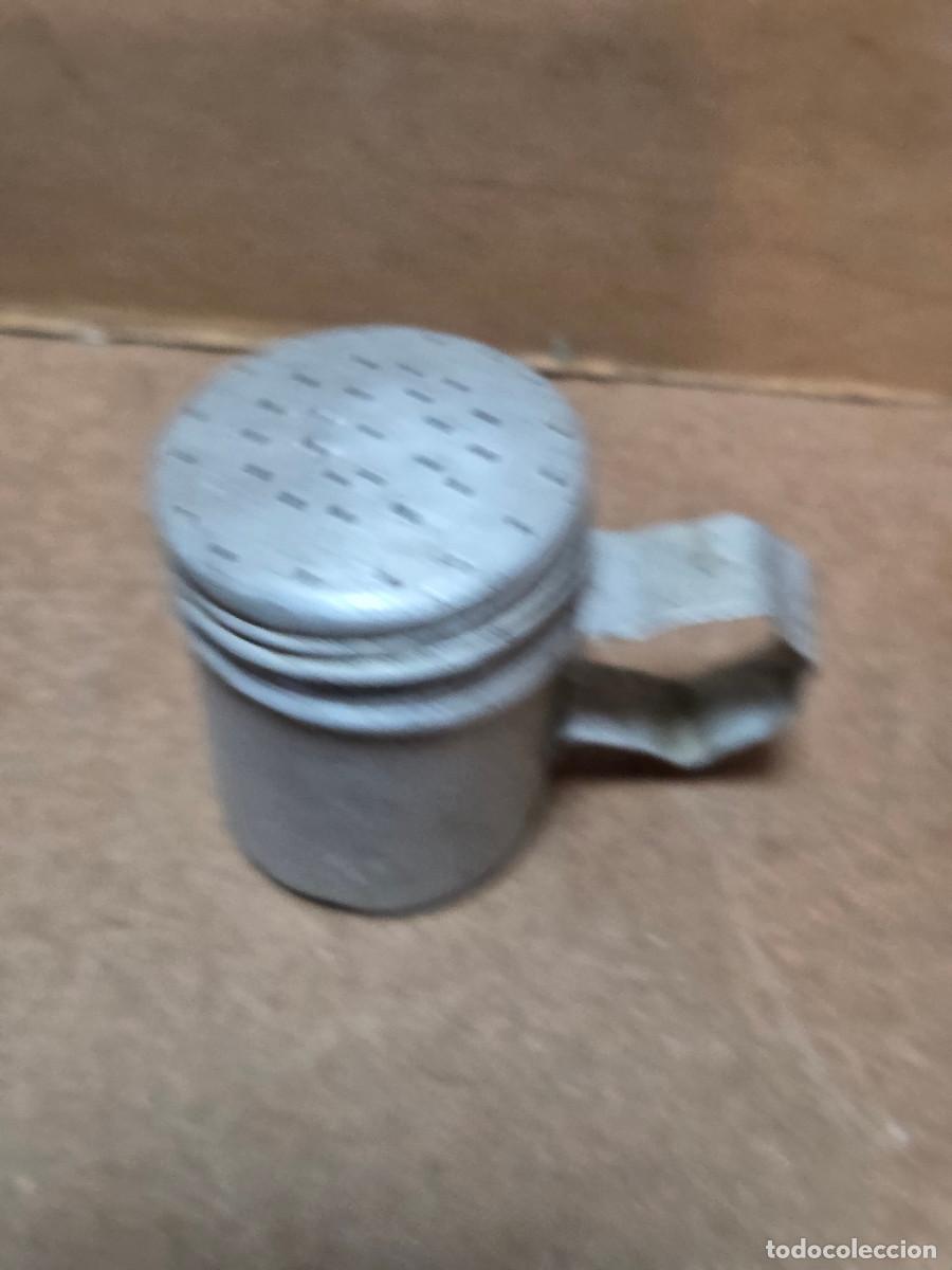 Antig&uuml;edades: mini salero de aluminio antiguo - Foto 3